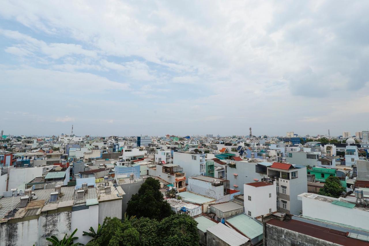 Luxury Hotel Ho Chi Minh City Exterior photo